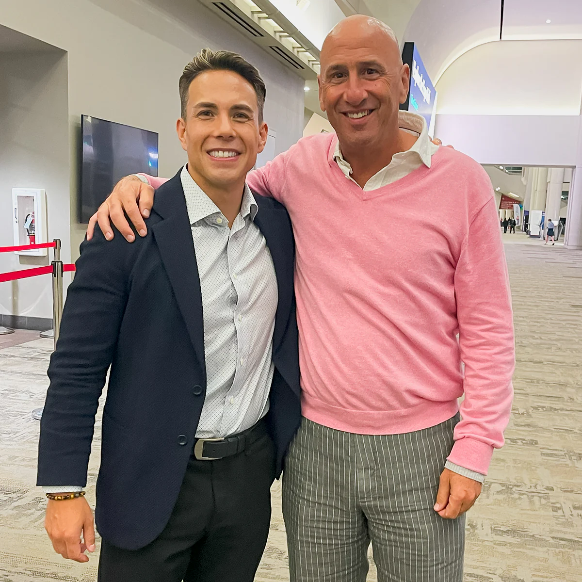 Apolo Ohno, Backstage