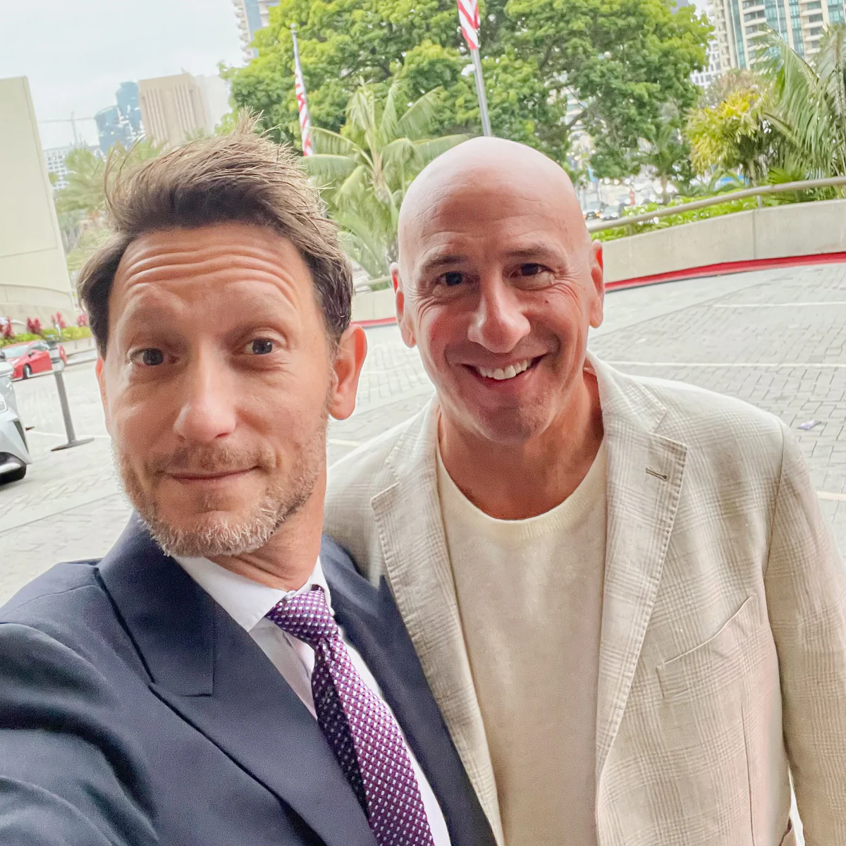 Lior Suchard, Backstage